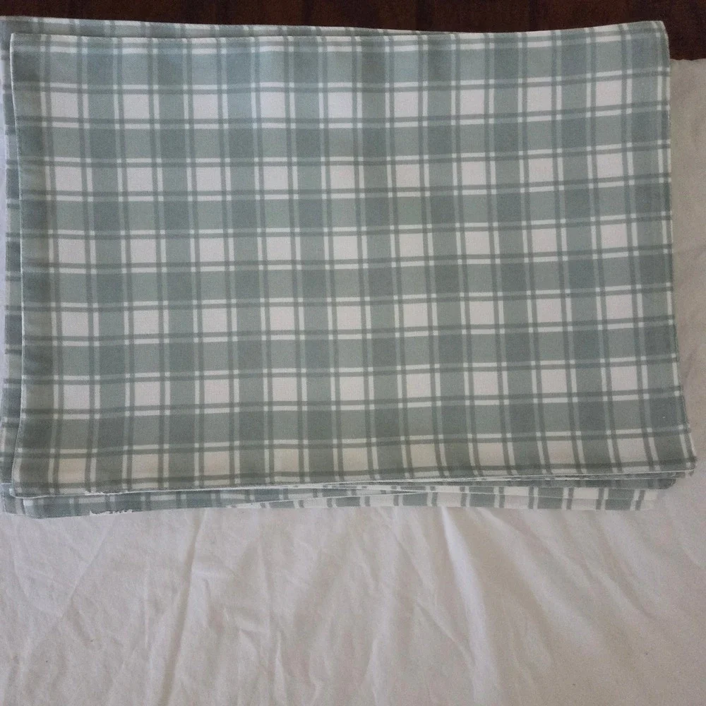 Pumpkin Placemats Set of 12  & Table‎ Runner Reversible Fall Autumn Plaid Back
